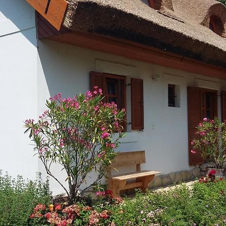 Ferienwohnung Liliomfa Apartman Szigliget Exterior foto