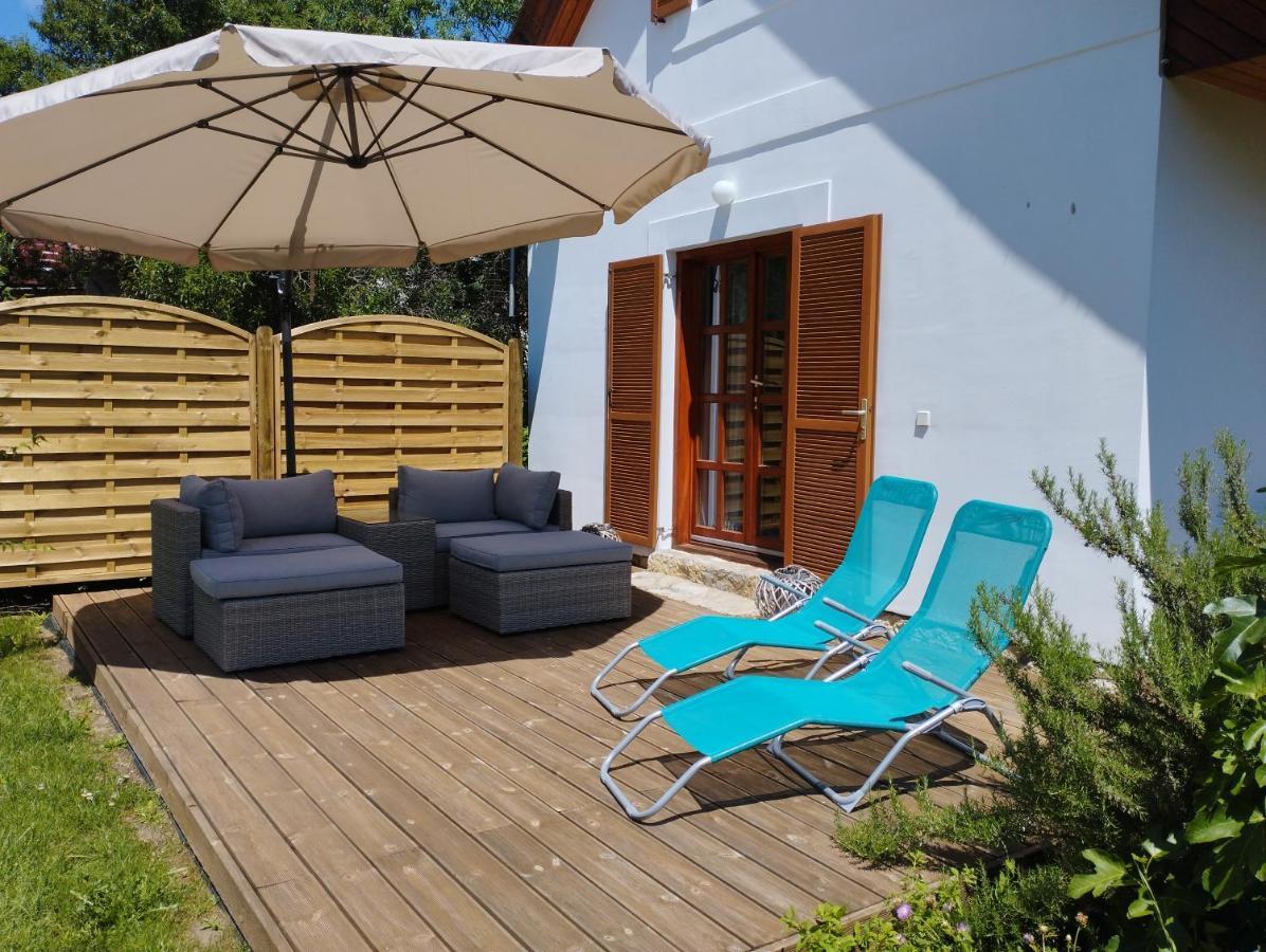 Ferienwohnung Liliomfa Apartman Szigliget Exterior foto